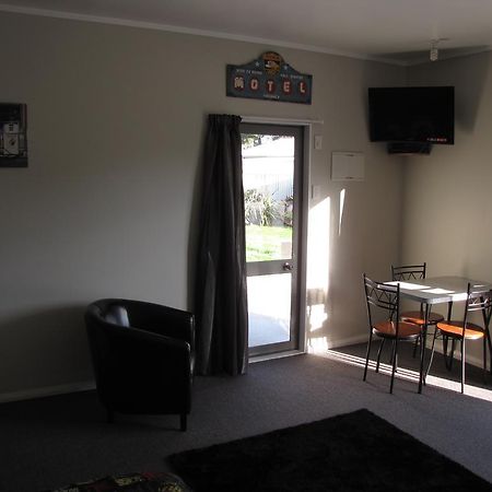 Cruz Inn Featherston エクステリア 写真