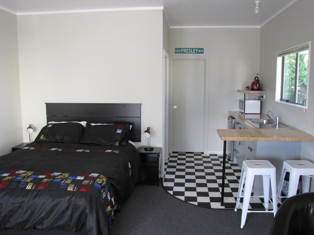 Cruz Inn Featherston エクステリア 写真
